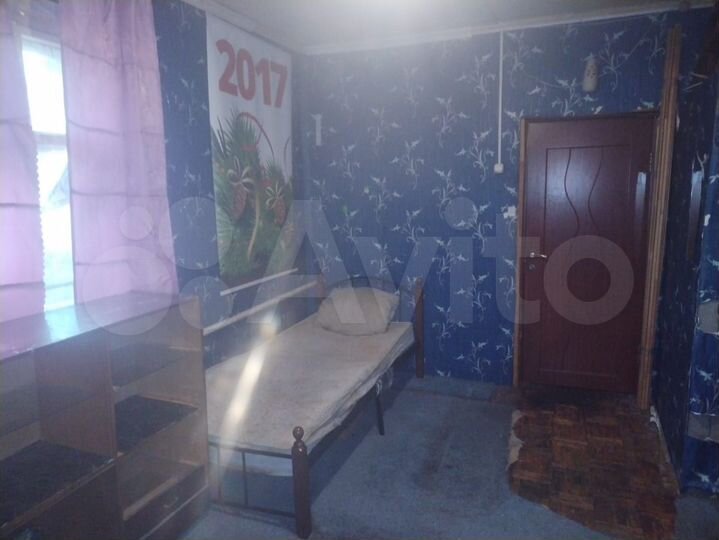 Комната 17 м² в 3-к., 2/2 эт.