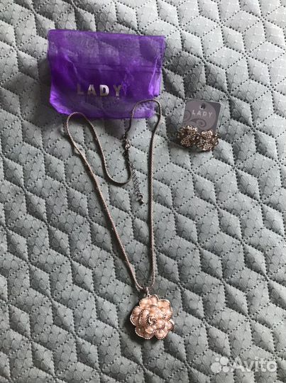 Продам набор бижутерии