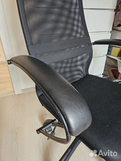 Компьютерное кресло