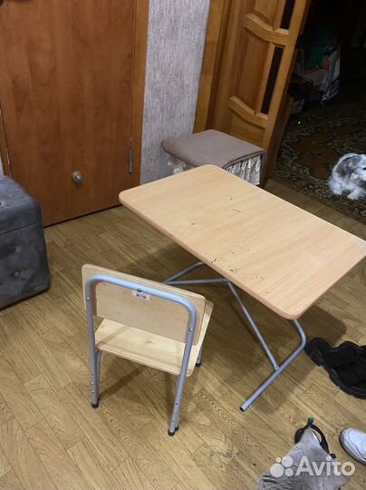 Стол и стул для ребенка