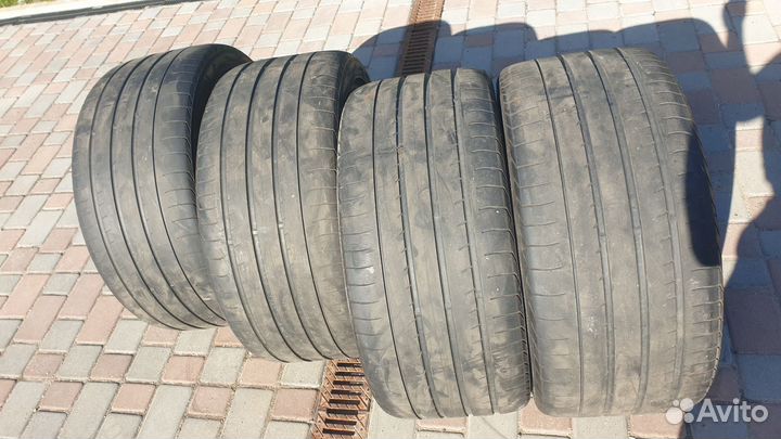 Yokohama Advan Sport V107 295/35 R21 107Y