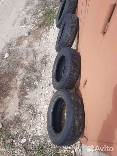 Bridgestone Dueler H/T 225/65 R17