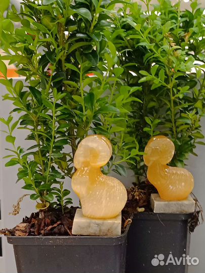 Фигурка из селенита