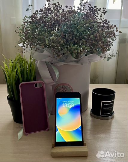 iPhone SE (2020), 64 ГБ