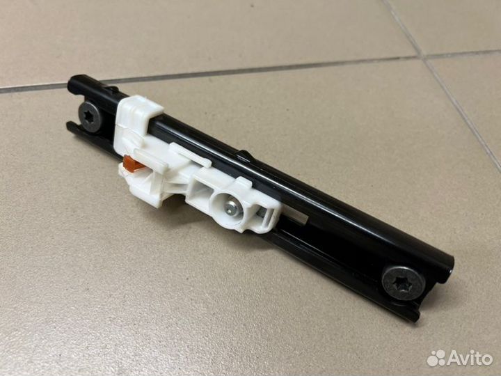 Механизм регулировки ремня Renault Kaptur 14000км