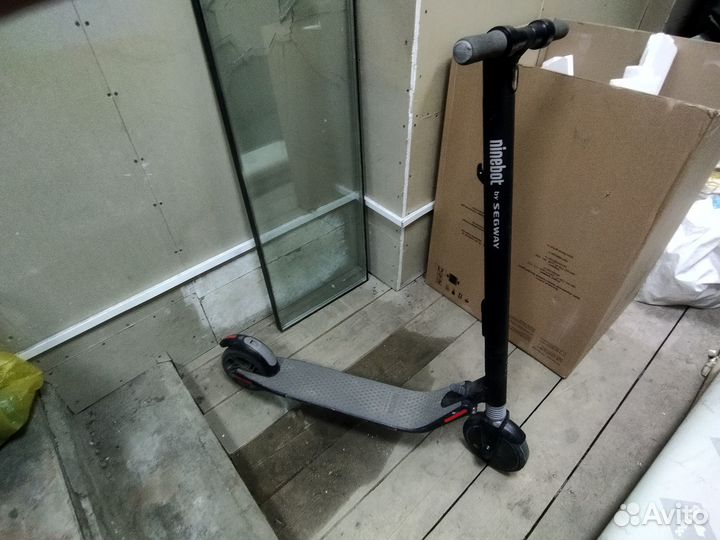 Электросамокат ninebot