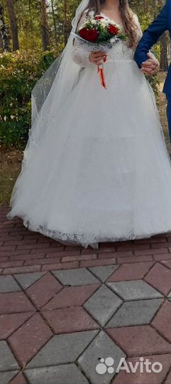 Свадебное платье