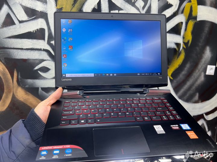 Игровой ноутбук Lenovo i7/8Gb/SSD/Radeon m375 4Gb