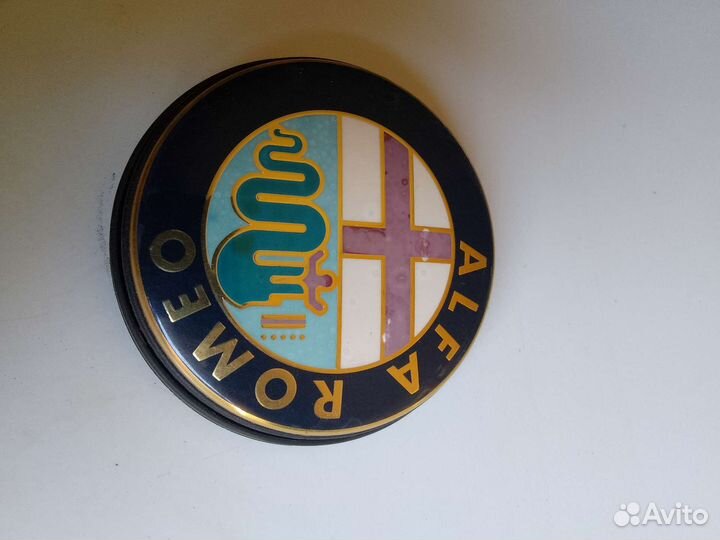 Значок alfa romeo