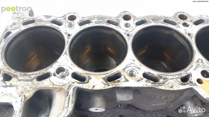 Б/У Б/У Блок цилиндров двигателя (картер) 256S5
