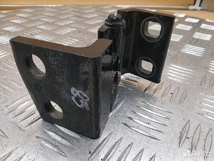 Петля двери задней BMW X5