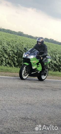 Kawasaki zx9r