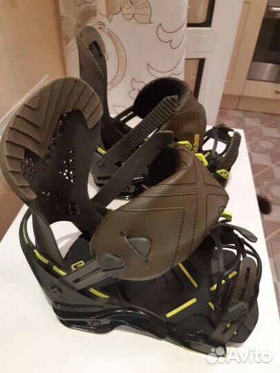 Крепления для сноуборда Salomon