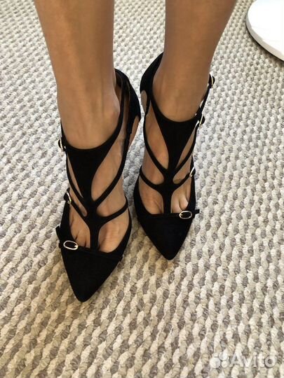 Туфли замшевые 37 Carlo Pazolini