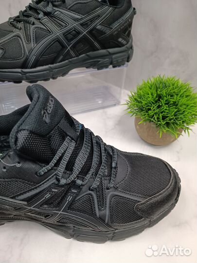 Зимние кроссовки asics большие размеры