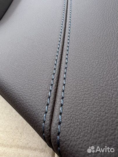 Обшивка задней двери BMW G20