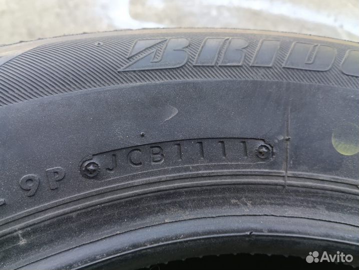 Bridgestone Blizzak Revo2 175/65 R14