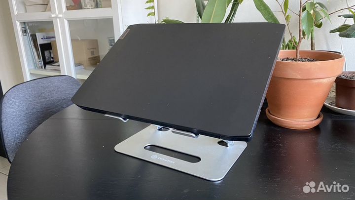 Подставка для ноутбука с активным охлаждением