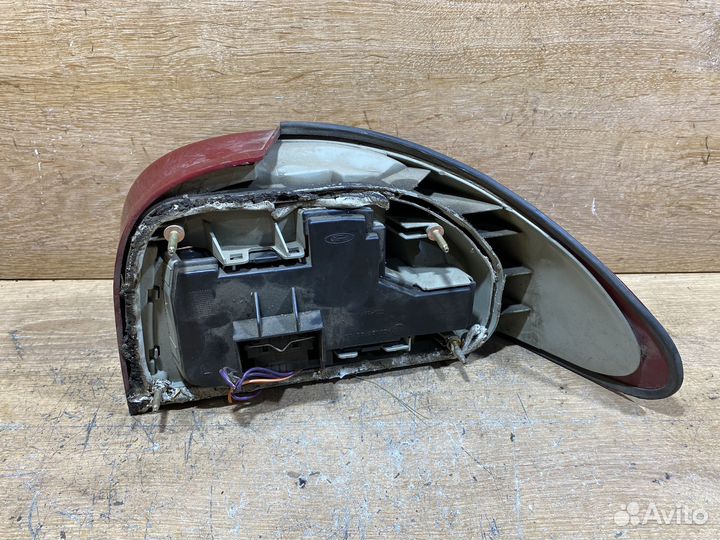 Фонарь задний левый Ford Mondeo 1 Арт. 111335