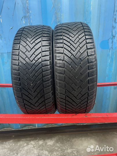 Vredestein Wintrac 195/45 R16