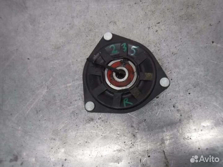 Опора стойки передняя правая Ваз 2115 2111