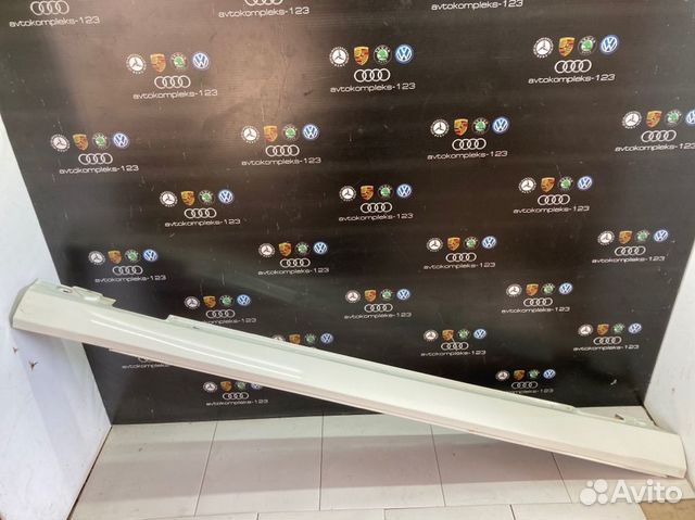 Накладка на порог правая Mercedes-Benz E-350 W212