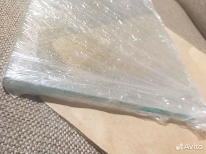 Стеклянная полка