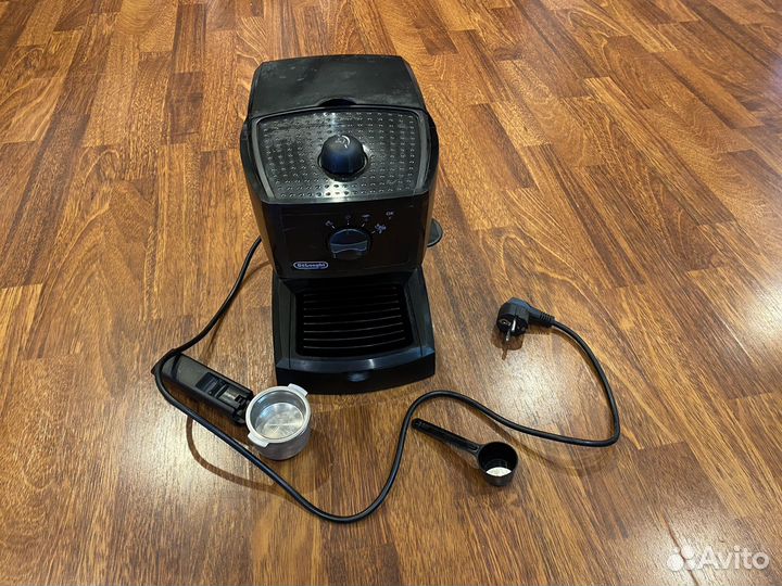 Кофеварка delonghi EC145 и кофемолка delonghi KG49