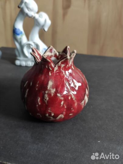 Статуэтка фарфор и вазочки