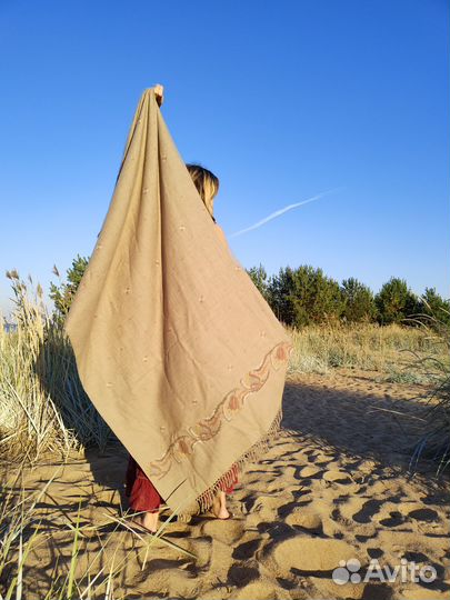 Шаль палантин из шерсти горной ламы новый