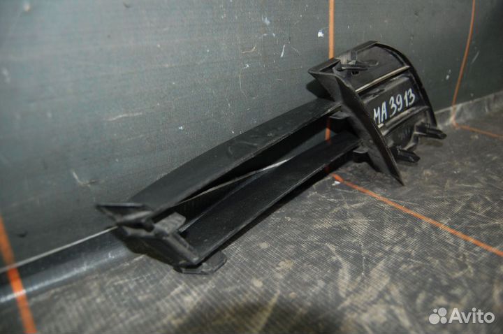 Решетка бампера переднего правая - Lexus LS 4