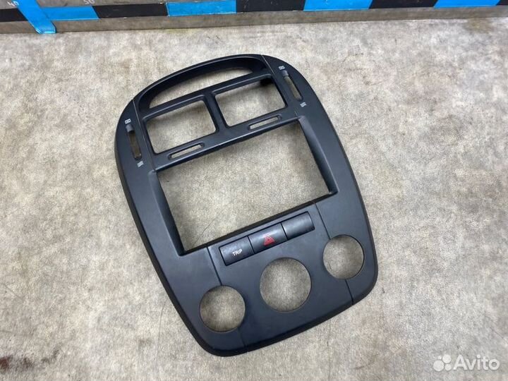 Накладка на торпедо Kia Cerato 1.6 G4FC 2006