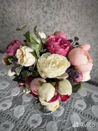 Мини-букет в бардовой гамме