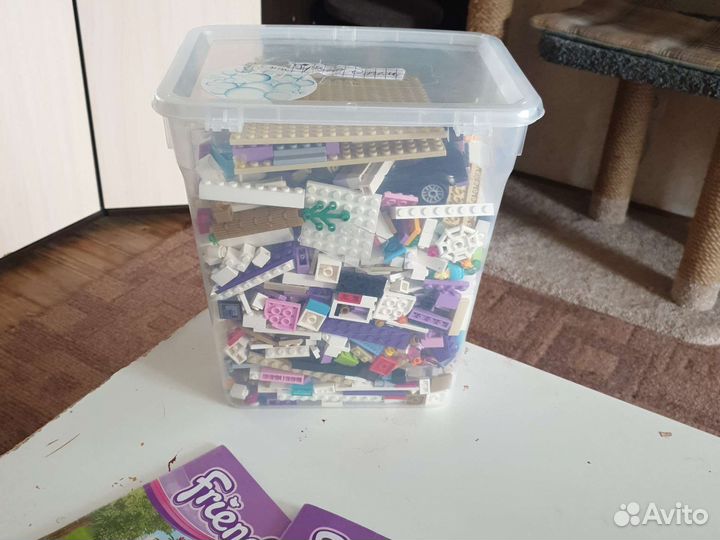 Конструктор / Friends / Гранд-отель / 1585 деталей