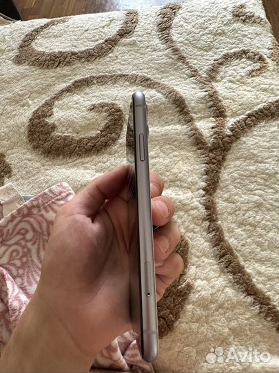 Телефон iPhone 11 128 gb