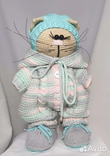 Кошечка вязаная игрушка