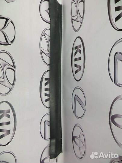 Левая накладка порога Mitsubishi Outlander XL