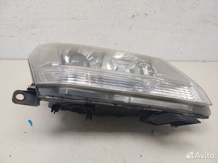 Фара (передняя) Suzuki Grand Vitara, 2008