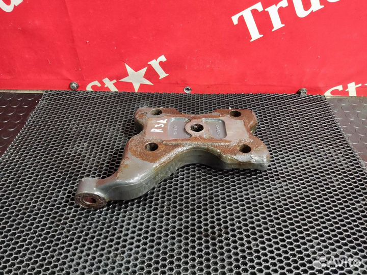 Кронштейн амортизатора задний левый