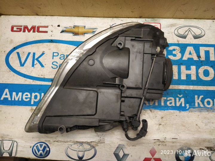 Фара галогеновая Volkswagen Touareg 7L 07-10