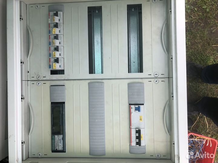 Щит ABB AT32 72 модуля, накладной,белый