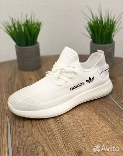 Кроссовки лёгкие летние 40 р