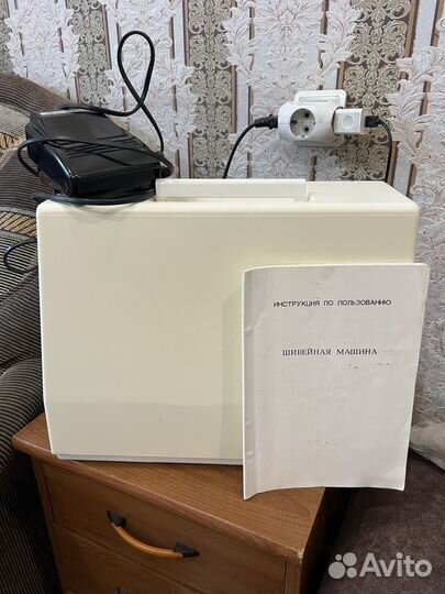 Швейная машина Janome