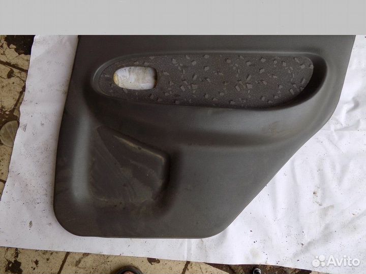 Обшивка двери задней правой Spectra 2001-2011