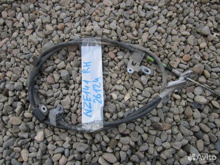 Трос ручника правый Toyota Corolla Fielder NZE141