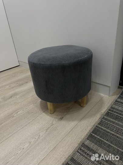 Пуфик + ковер + ваза