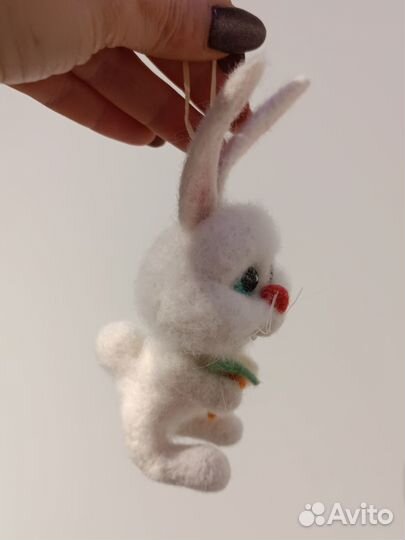 Зайка.Игрушки из валяной шерсти