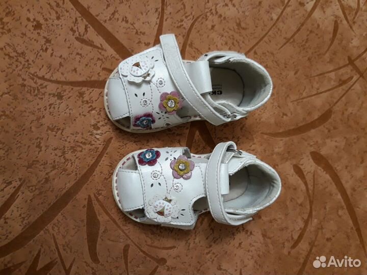 Босоножки для девочки