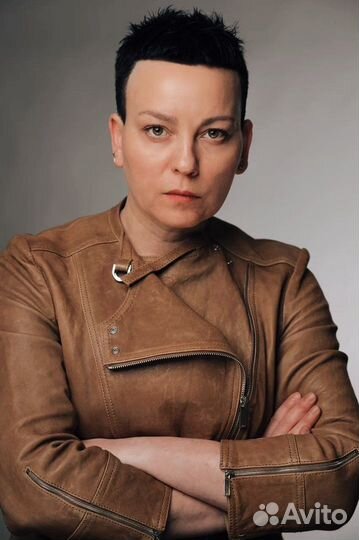 Тренер по технике речи, языку жестов