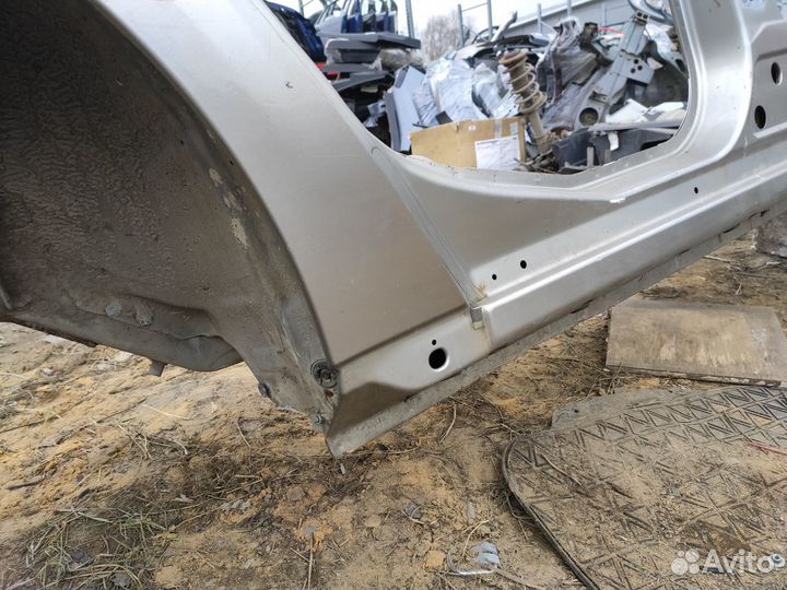 Крыло заднее правое на Opel Vectra C Хэтчбек